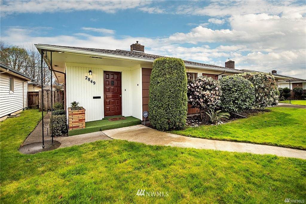2849 Magnolia - Photo 1