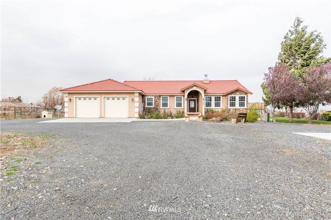 2532 Rd 11.7 - Photo 1