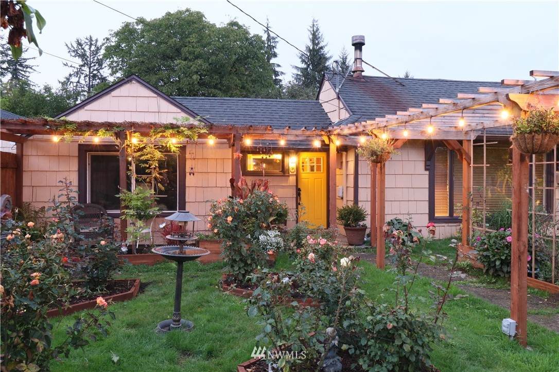 722 Cedar Avenue - Photo 1
