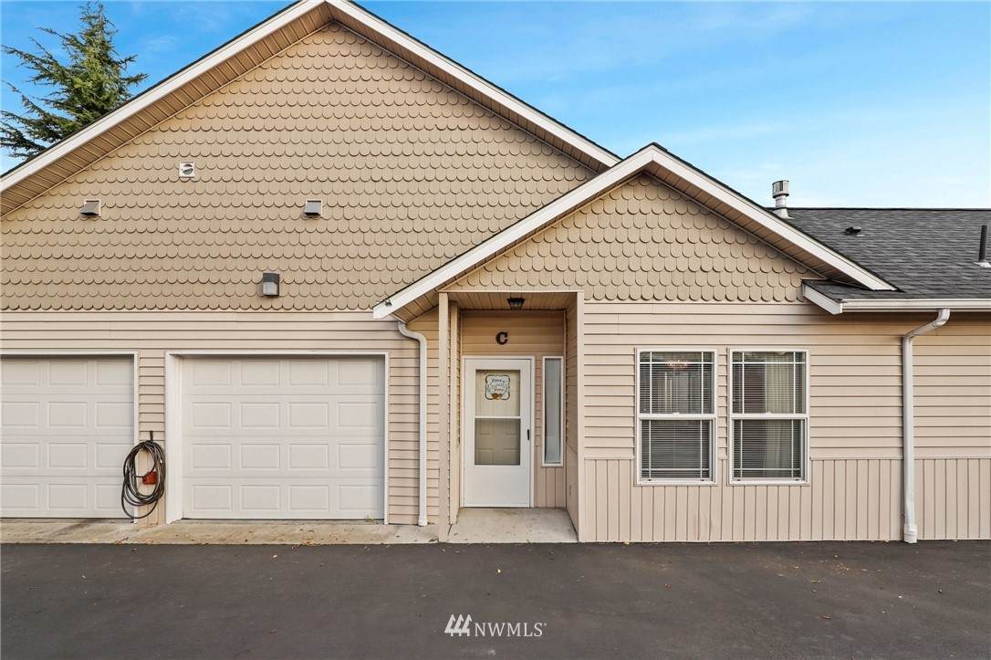 325 Laventure Road - Photo 1