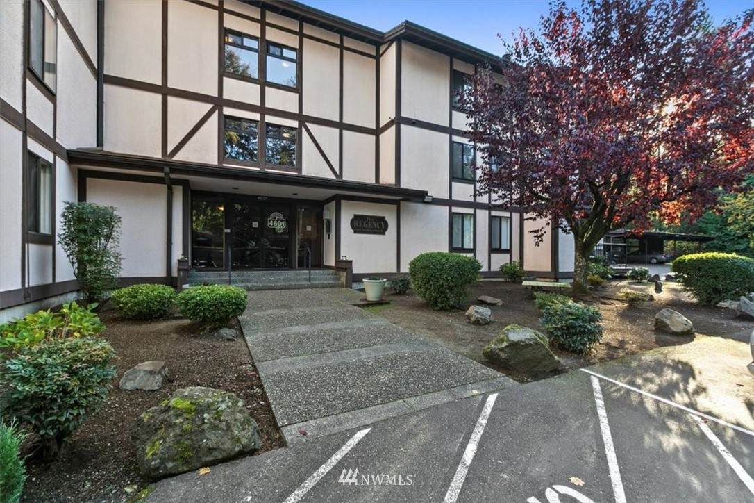 4601 Grandview Drive - Photo 1