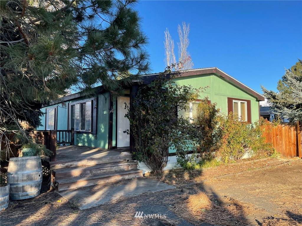 307 Barbara Lane - Photo 1