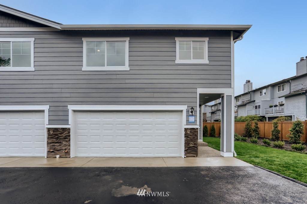 215 Dorn Avenue - Photo 1