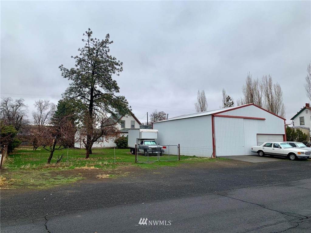 316 2nd Street - Photo 1