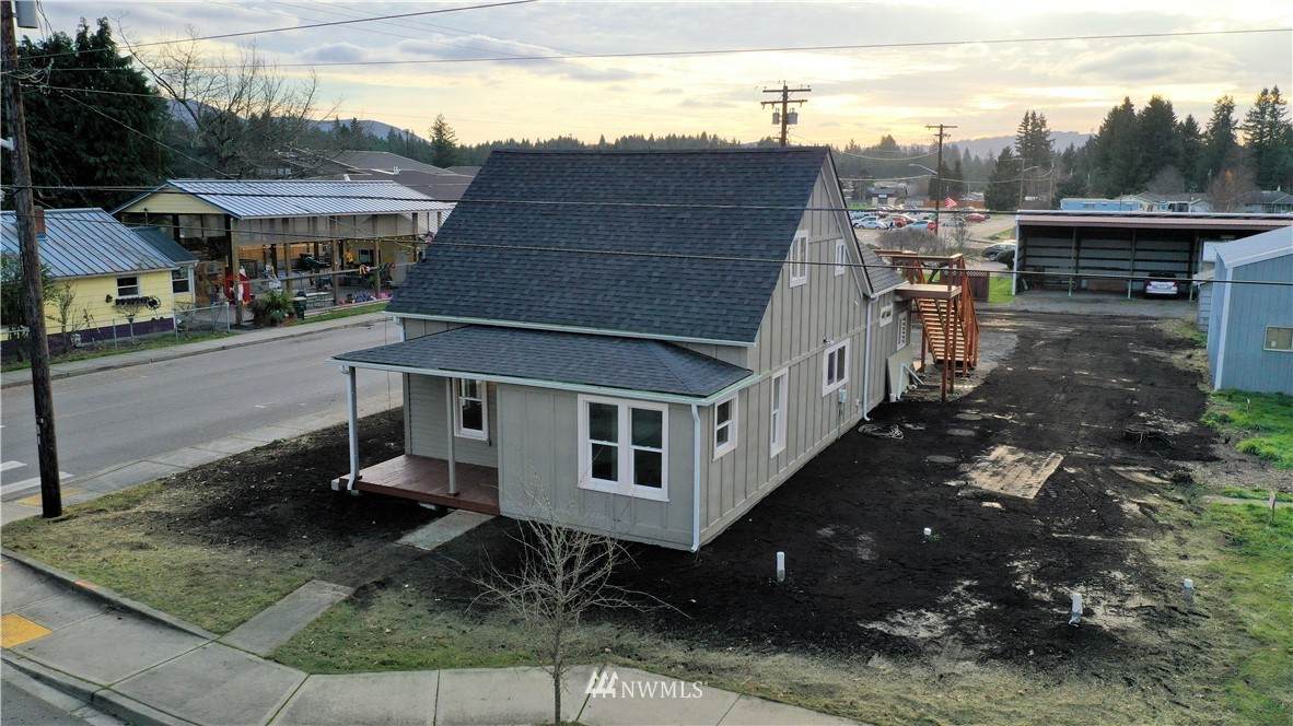 107 Centre Street - Photo 1