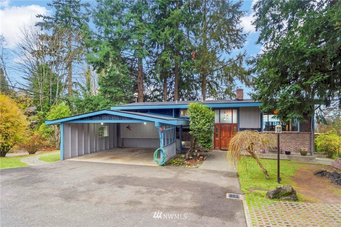 228 19th Ave - Photo 1