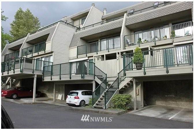 8851 166th Avenue - Photo 1