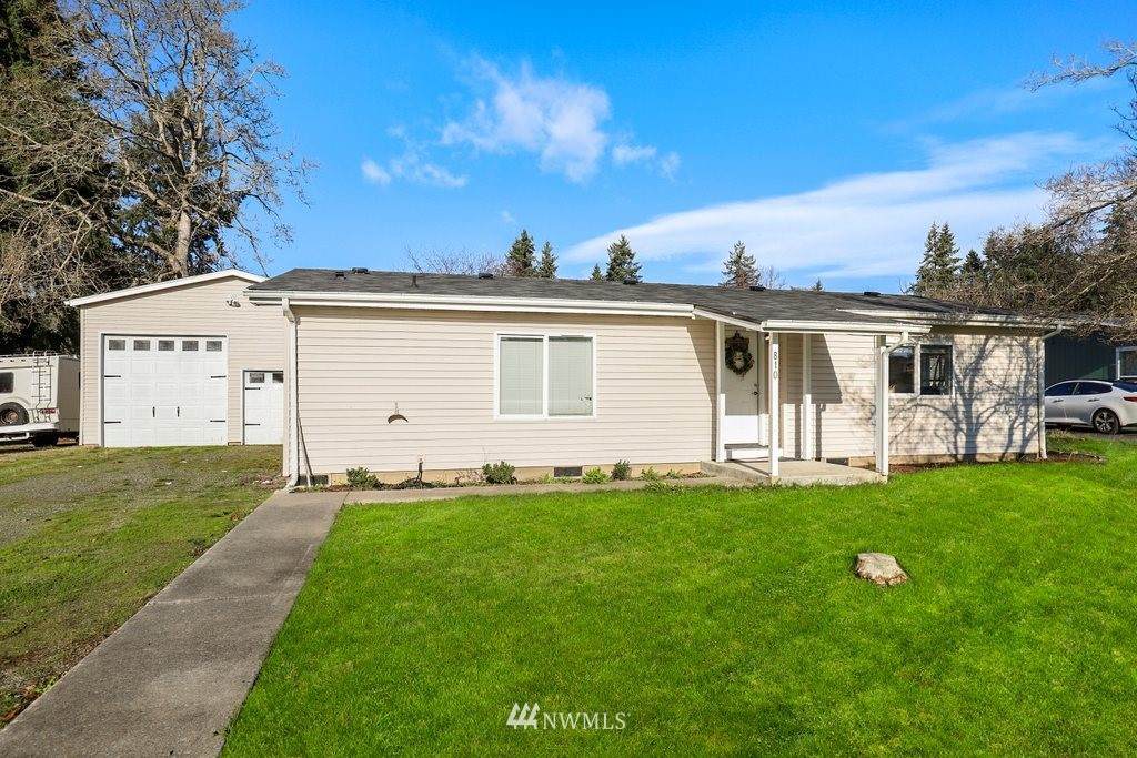 810 Nottingham Drive - Photo 1