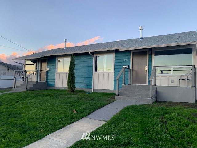 210 Lebo Boulevard - Photo 1
