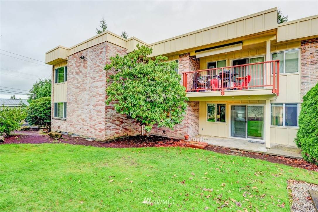 330 Elm Street - Photo 1