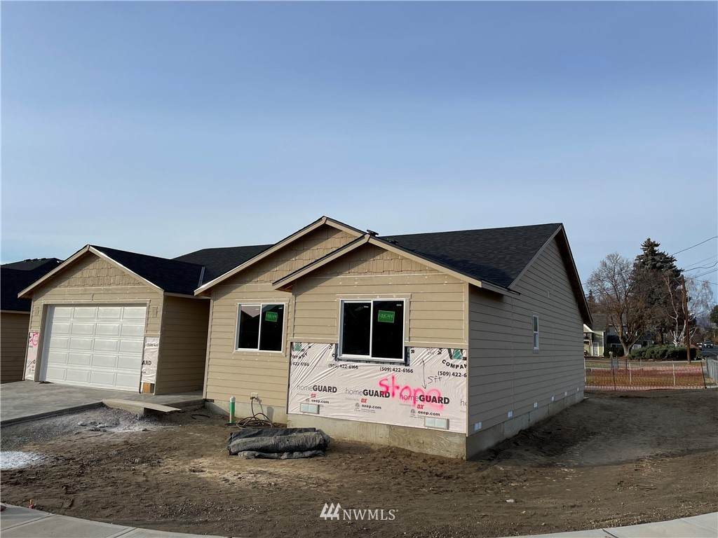 12 Emma Drive - Photo 1