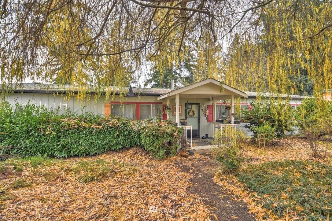 7733 Nottingham Court - Photo 1