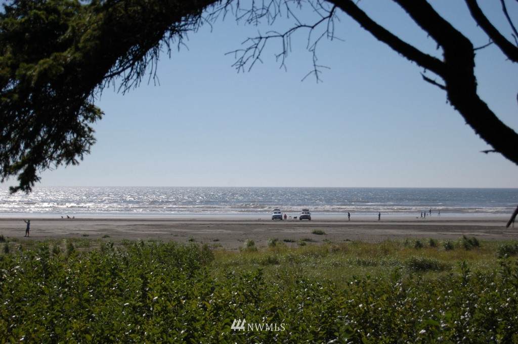 68 Sunset Street - Photo 1
