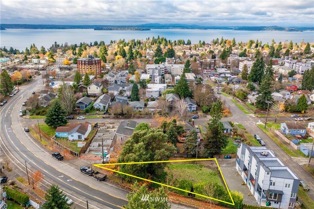 6311 Fauntleroy Way - Photo 1