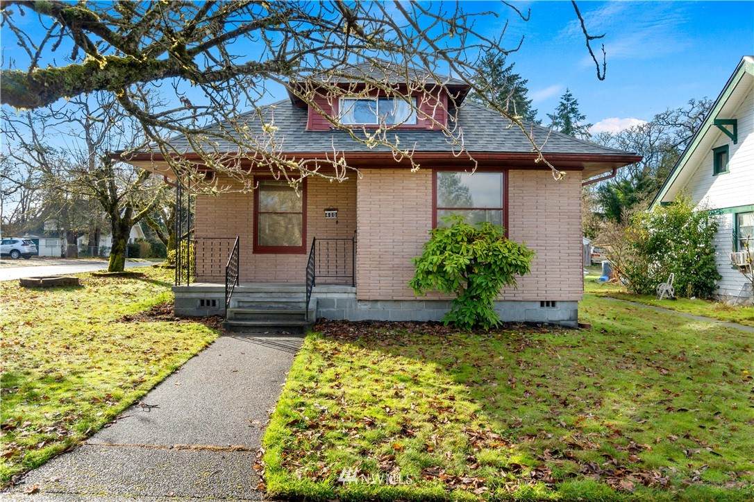 400 Barksdale Avenue - Photo 1