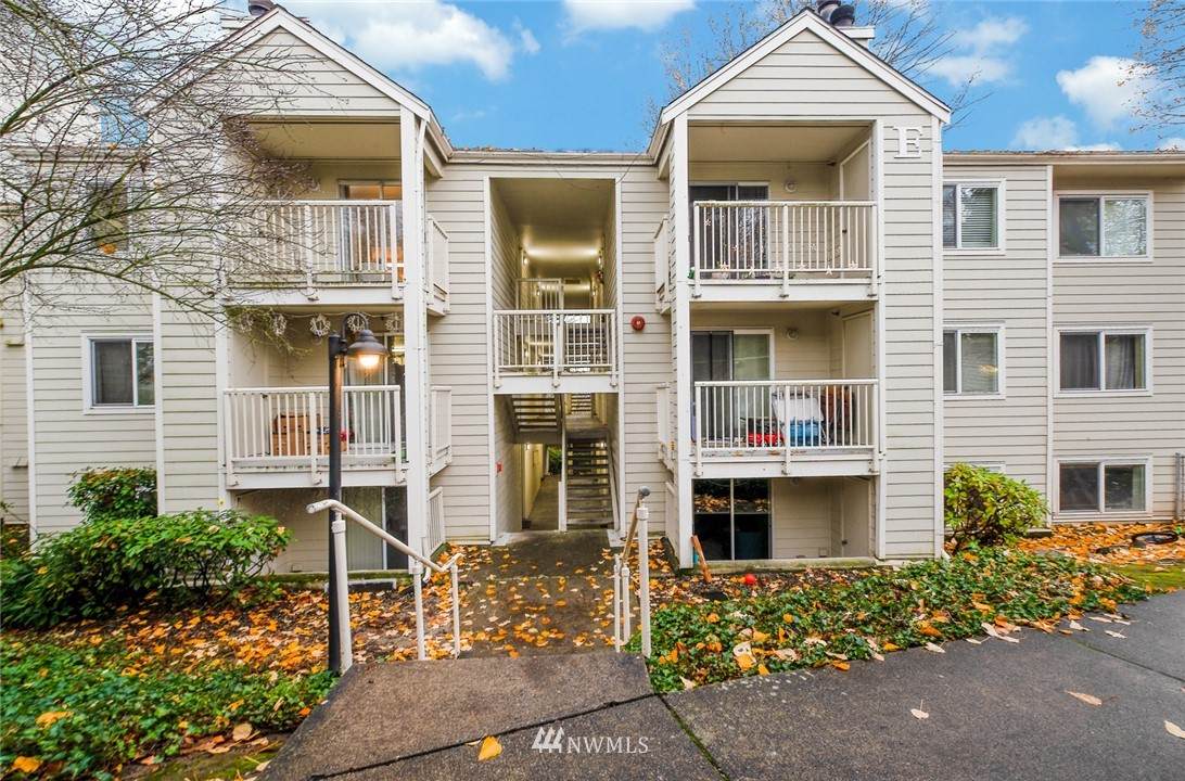 975 Aberdeen Avenue - Photo 1