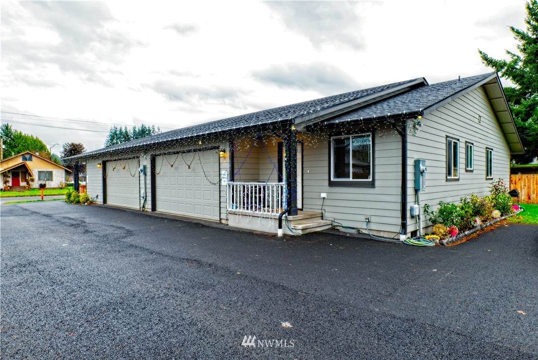 609 Washington Avenue - Photo 1
