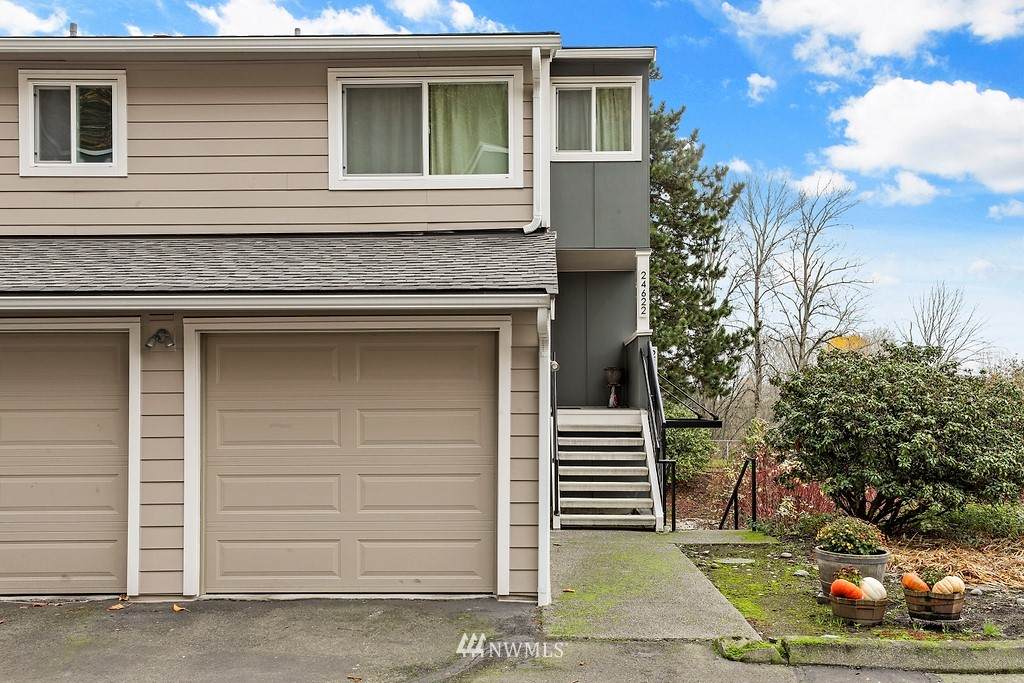 24620 45th Place - Photo 1