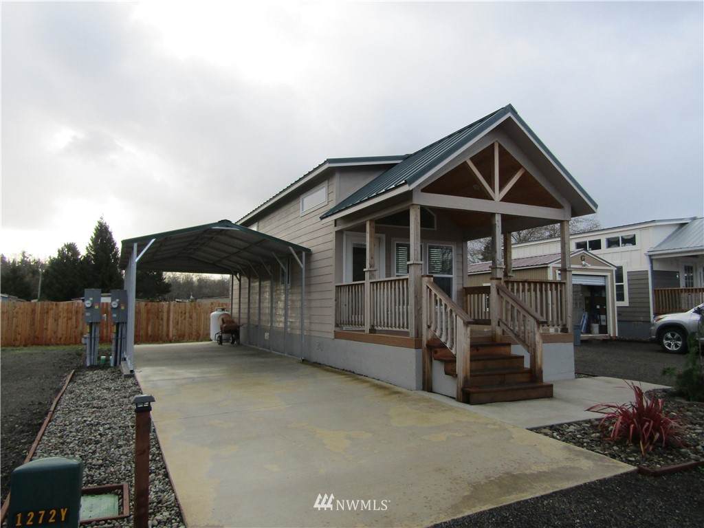 2010 Broadway Avenue - Photo 1