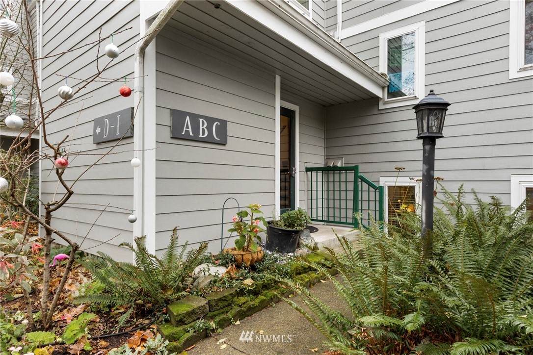 15910 3rd Place Sw Unit A - Photo 1