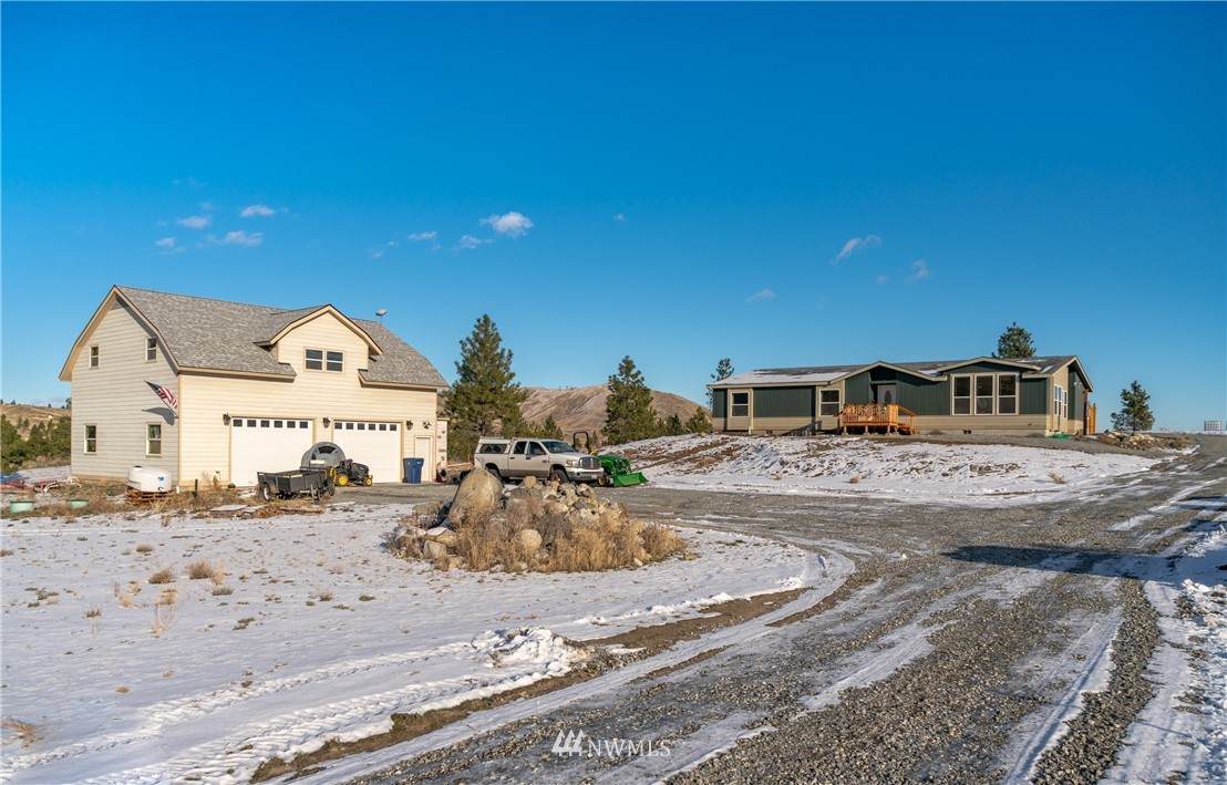 1565 Washington Creek Road - Photo 1