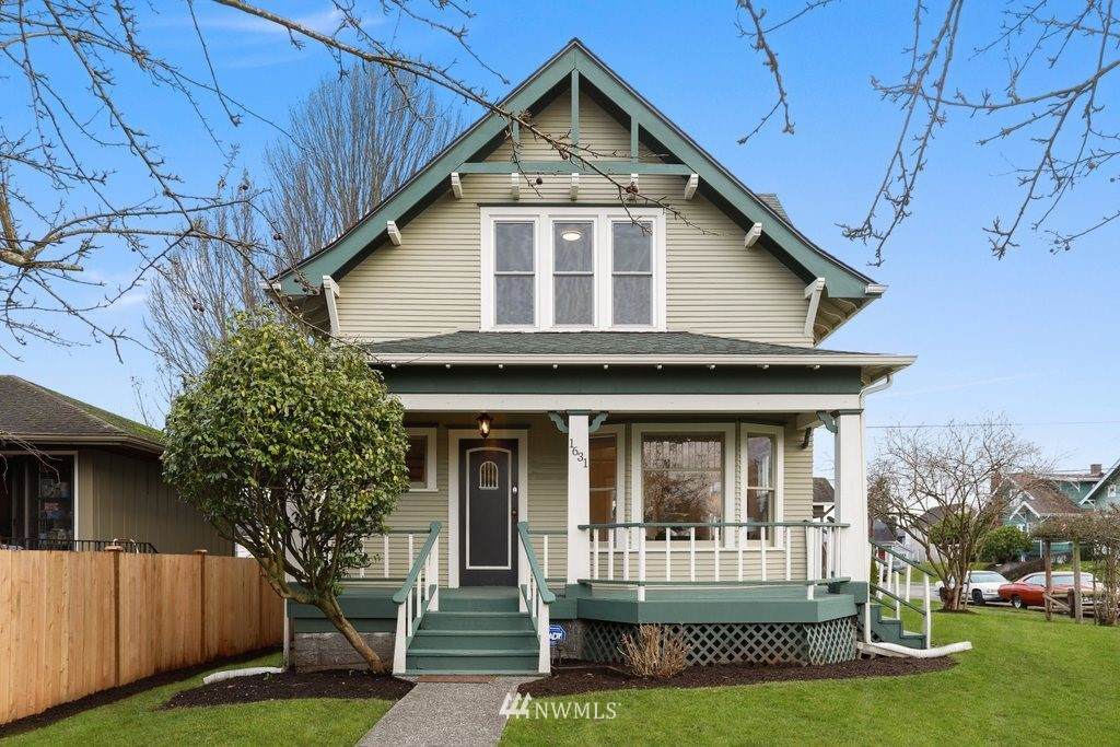 1631 Oakes Avenue - Photo 1
