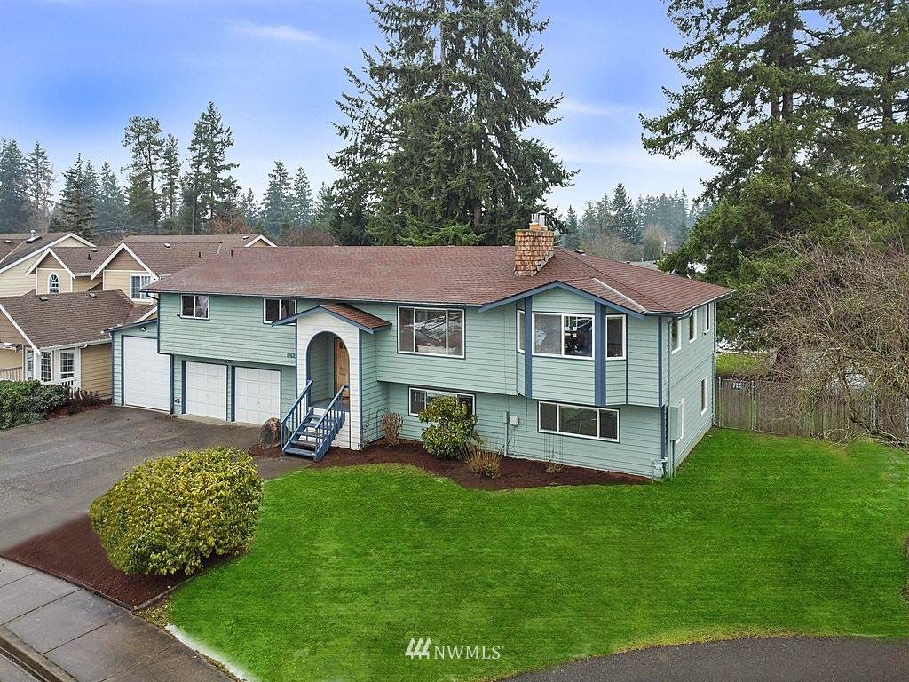 11627 23RD DRIVE SE - Photo 1