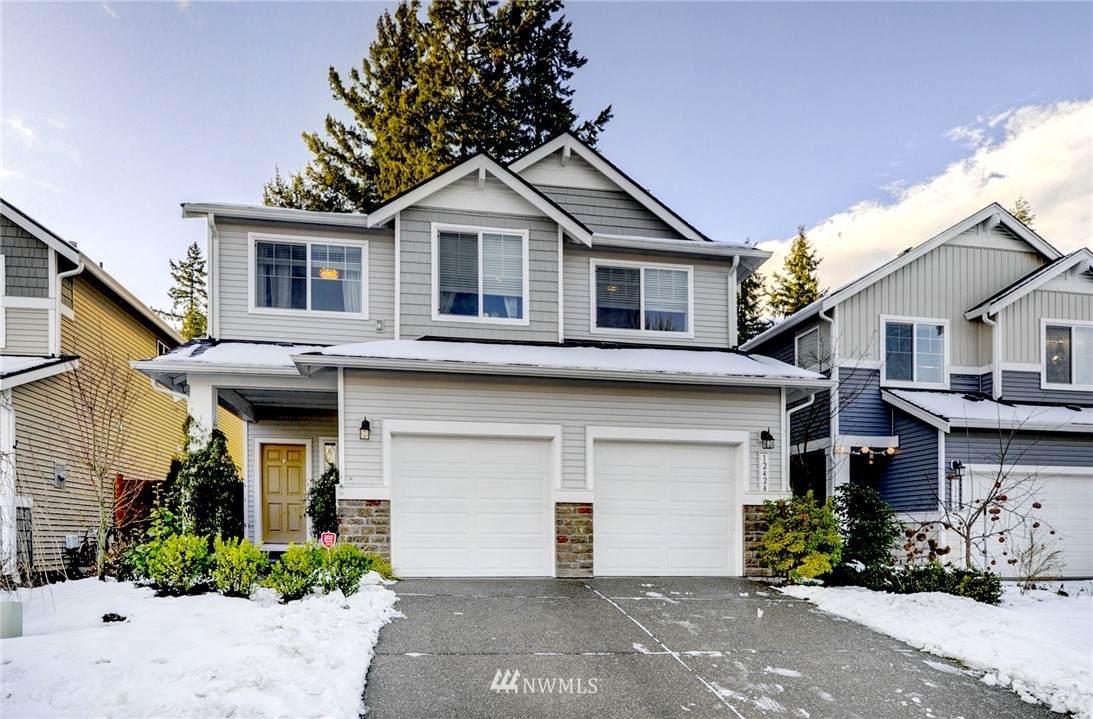 12424 12th Avenue - Photo 1