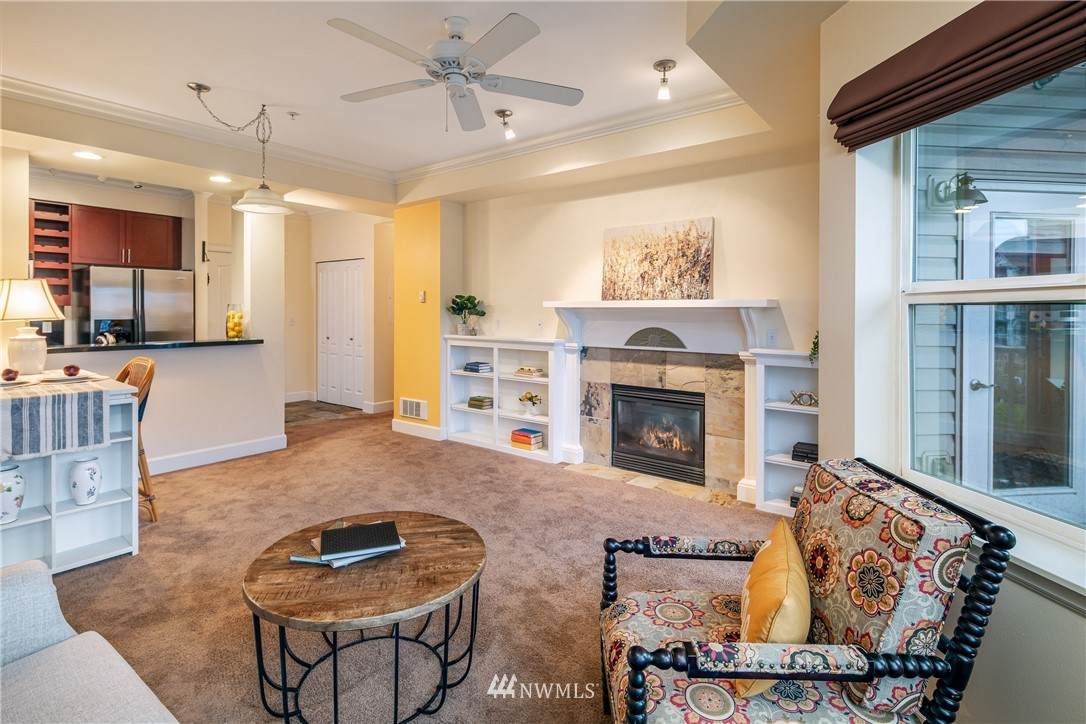 255 W Bakerview Road - Photo 1