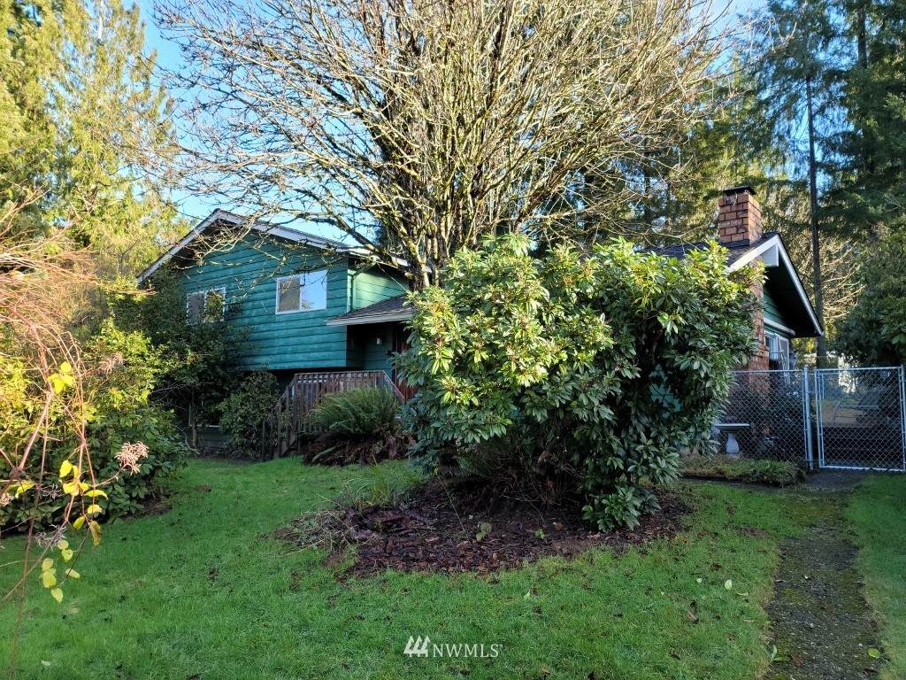 170 Mahonia Drive - Photo 1