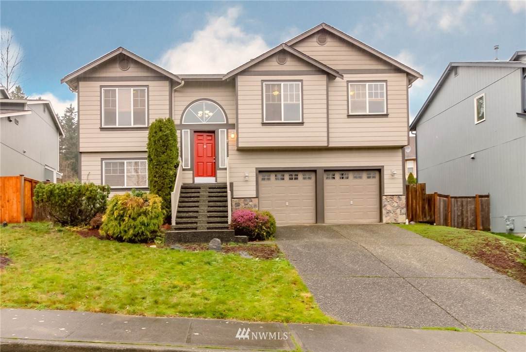 8203 193rd Avenue Pl - Photo 1