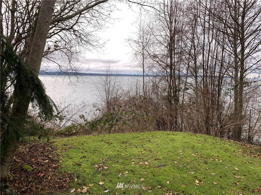 303 Spyglass Drive - Photo 1
