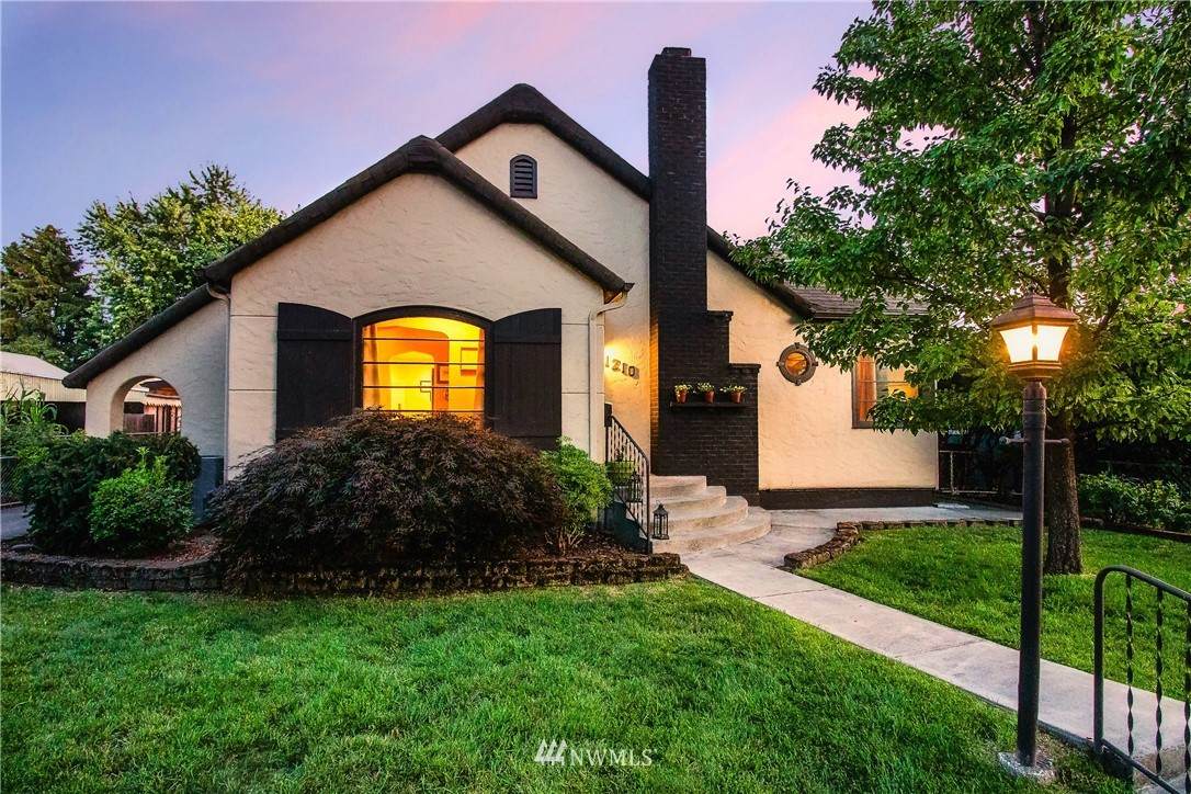 1210 Ruth Street - Photo 1