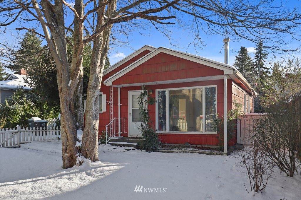 7541 Sunset Circle - Photo 1