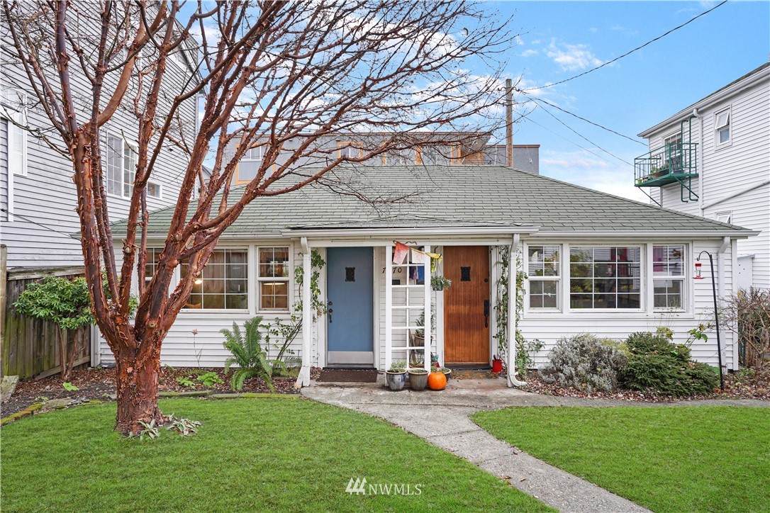 7870 Green Lake Drive - Photo 1