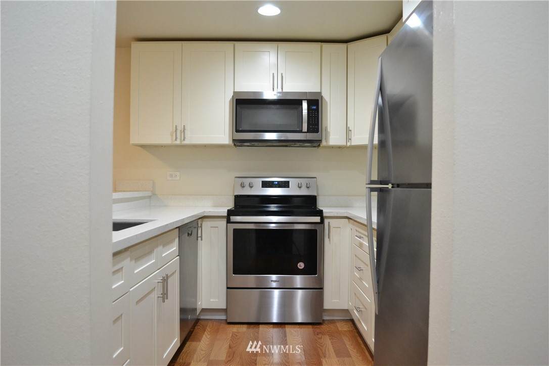 6260 139th Ave - Photo 1