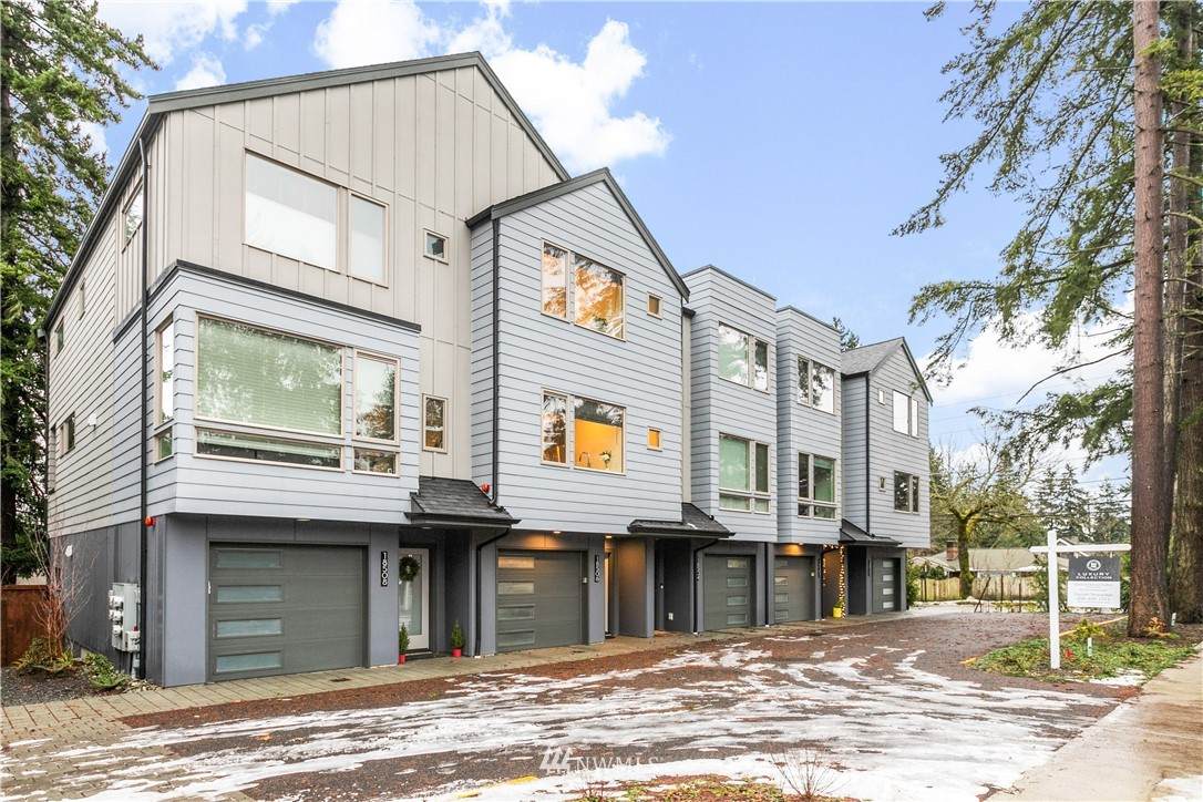 18506 Wallingford Avenue - Photo 1