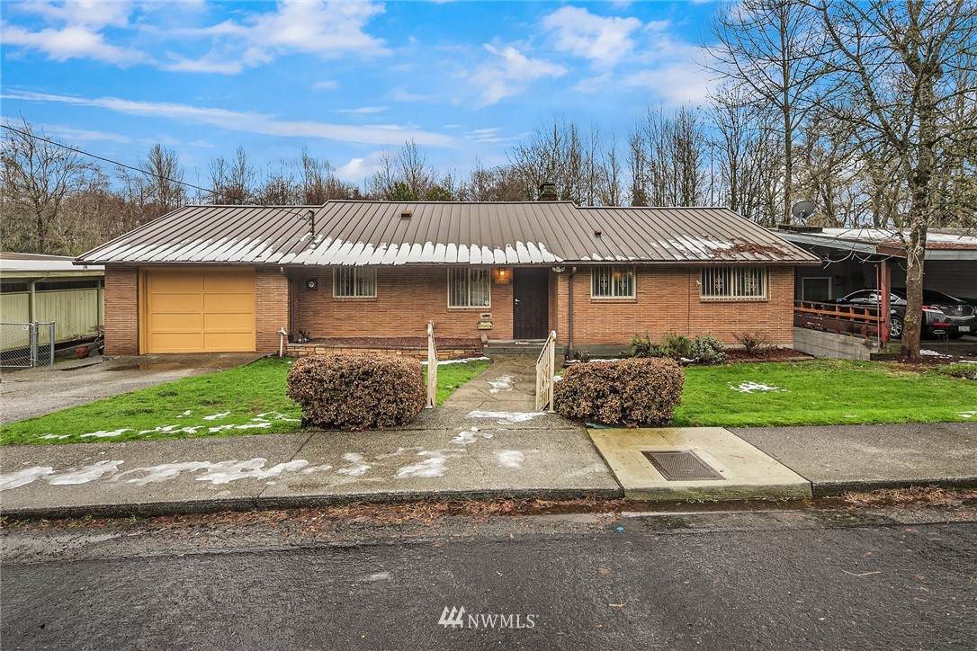 8426 55th Avenue - Photo 1