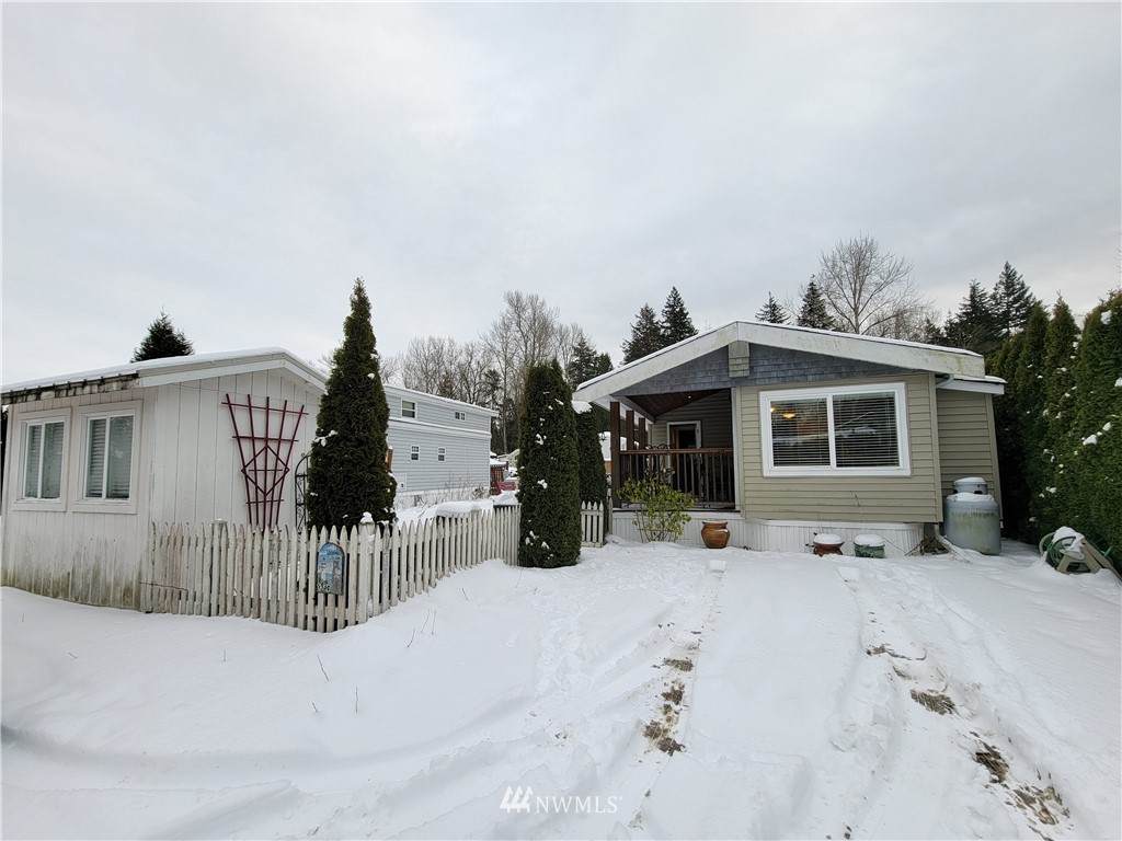 5001 Bay Road - Photo 1