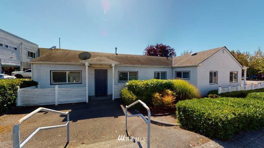 705 222nd Street - Photo 1
