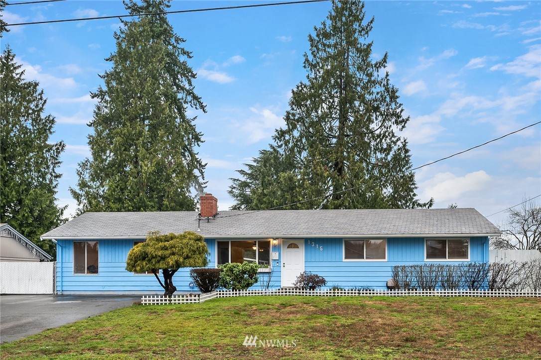 1315 26th Street - Photo 1