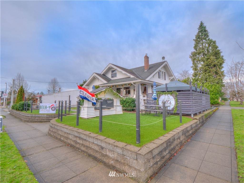 1634 Porter Street - Photo 1