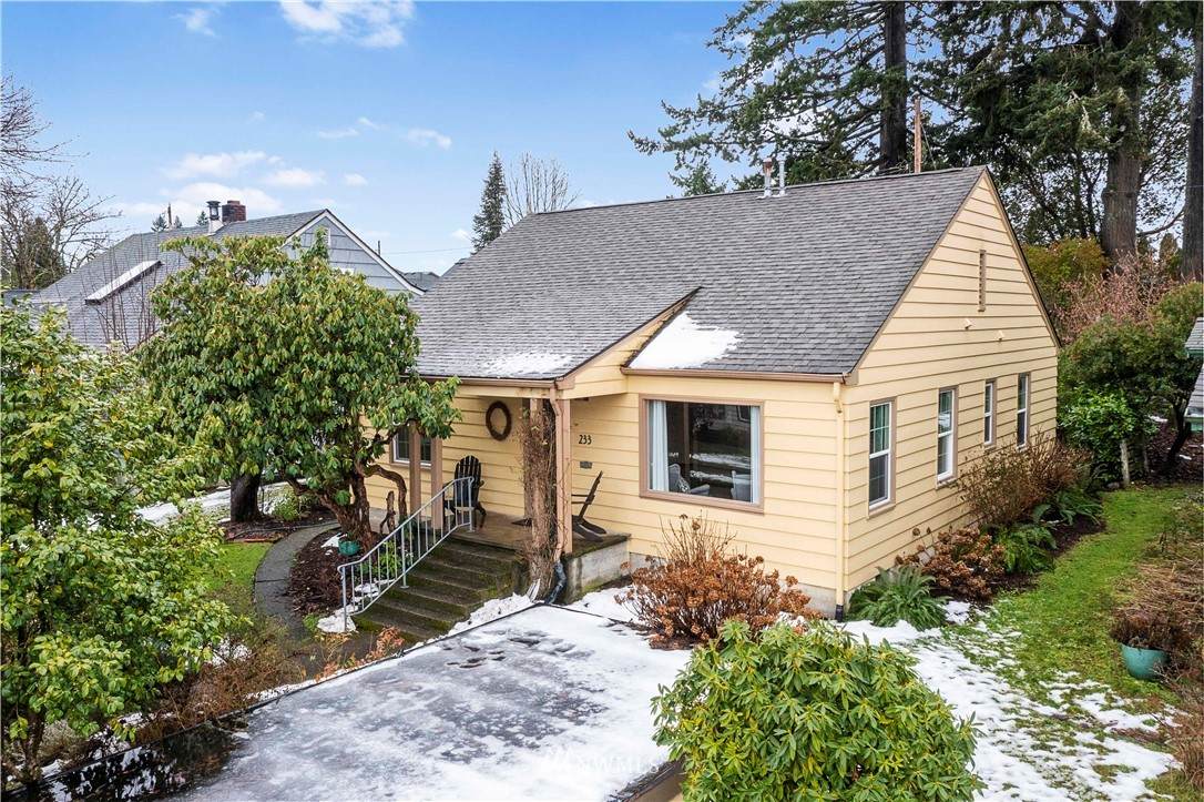 233 Rogers Street - Photo 1