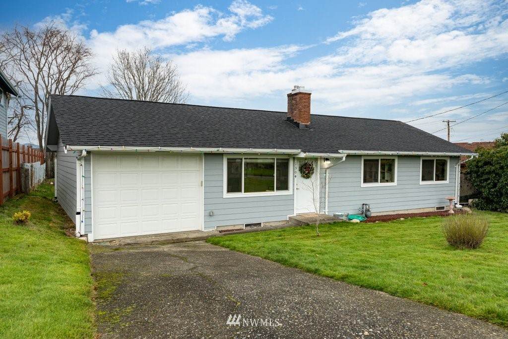 1304 29th Street - Photo 1