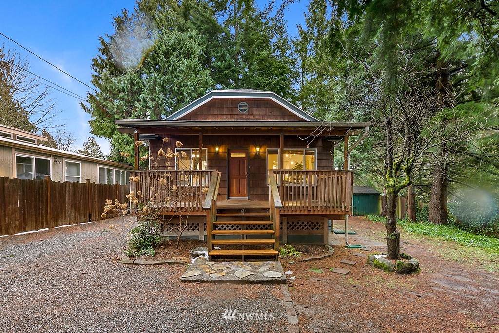 15516 10th Avenue - Photo 1