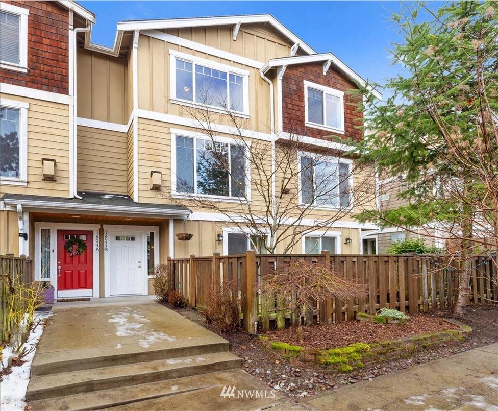 12043 33rd Avenue - Photo 1