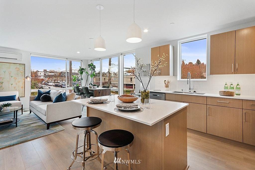 2027 25th Avenue - Photo 1