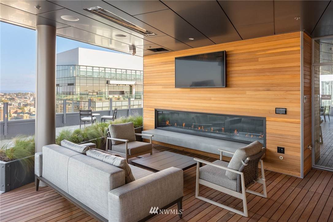 121 Stewart Street - Photo 1