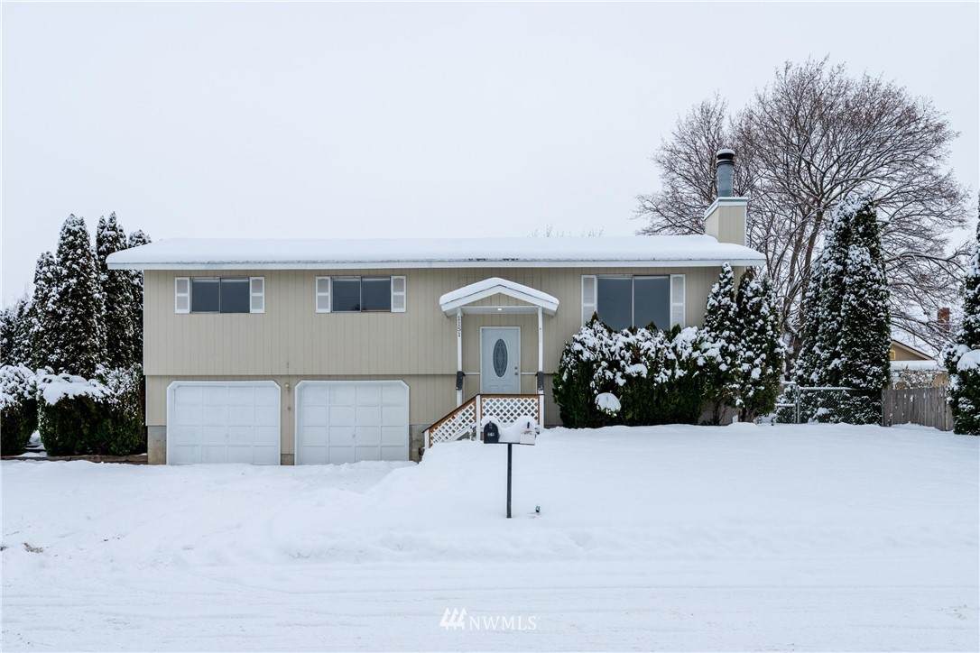 1151 Cherry Circle - Photo 1