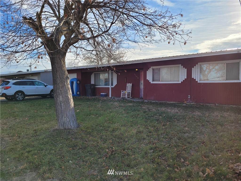 8945 Westover Boulevard - Photo 1